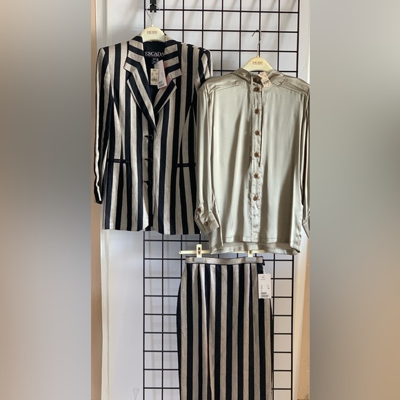 Vintage Escada Jacket - Picture 7 of 7